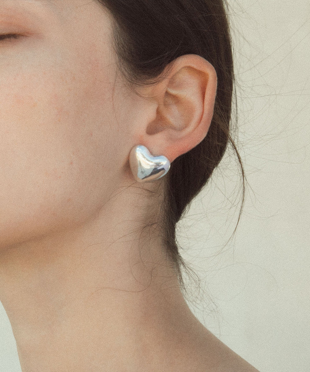 ANNIKA INEZ | Voluptuous Heart Earrings ハート ピアス - アマン