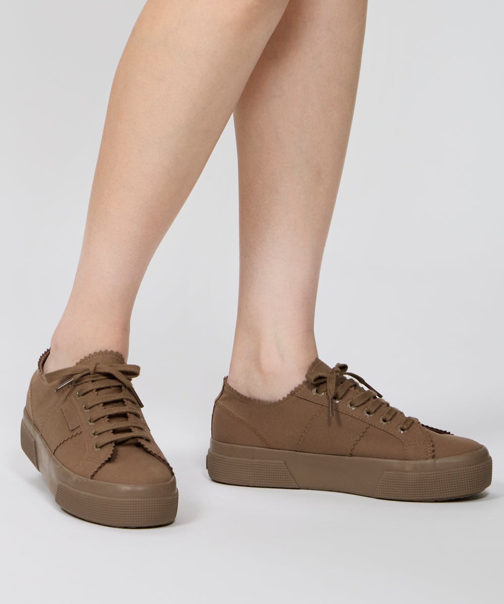 PELLICO | 撥水 スウェードスニーカー 3.5cm BROWN - アマンオンライン