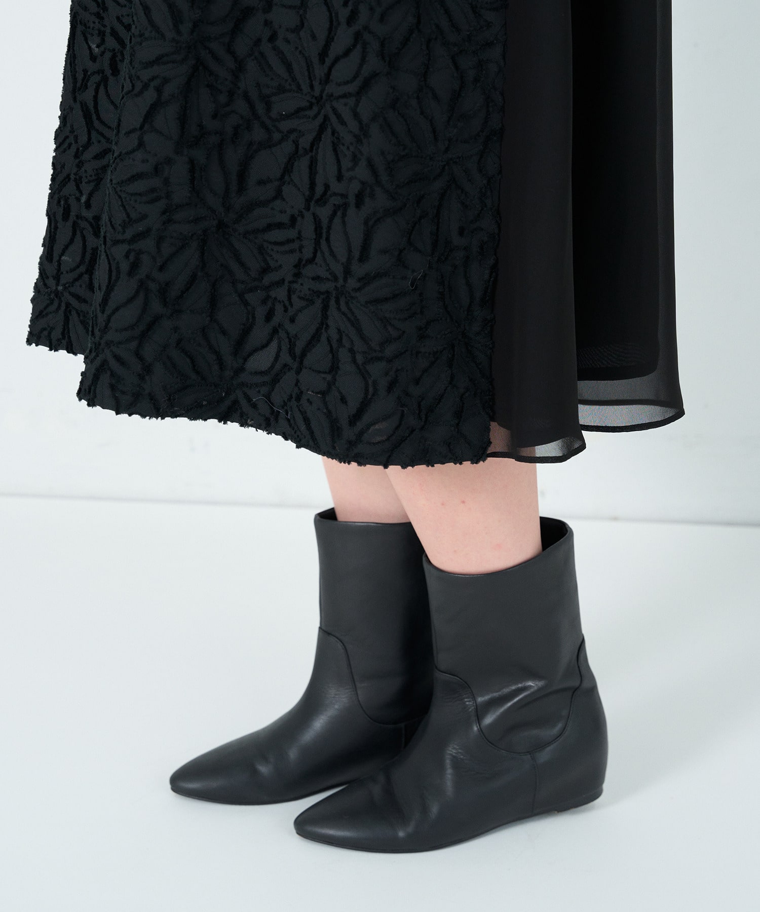 カットジャカードワンピース｜BIGI online store - ビギ オンラインストア