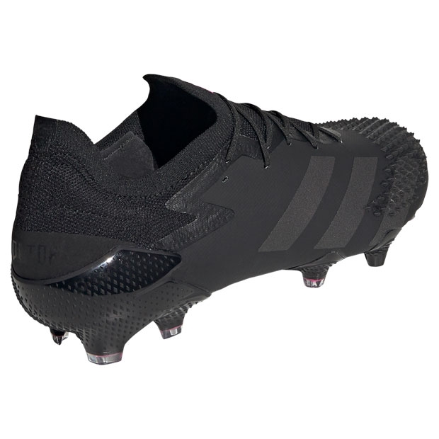 プレデター ミューテーター 20.1 L FG コアブラック×ショックピンク