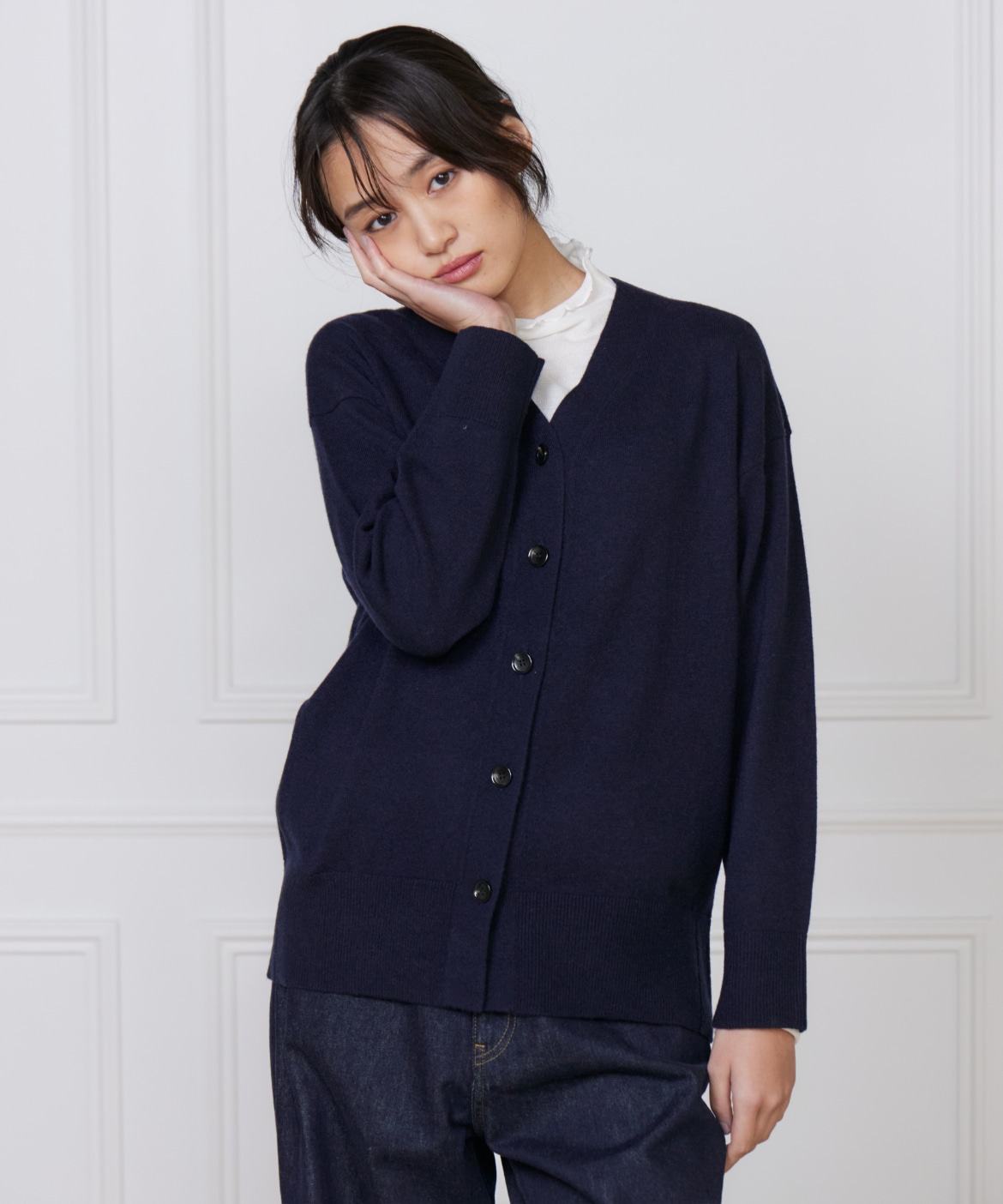 カシミヤ混Vネックカーディガン《CASH5》｜DAY by DAY It's