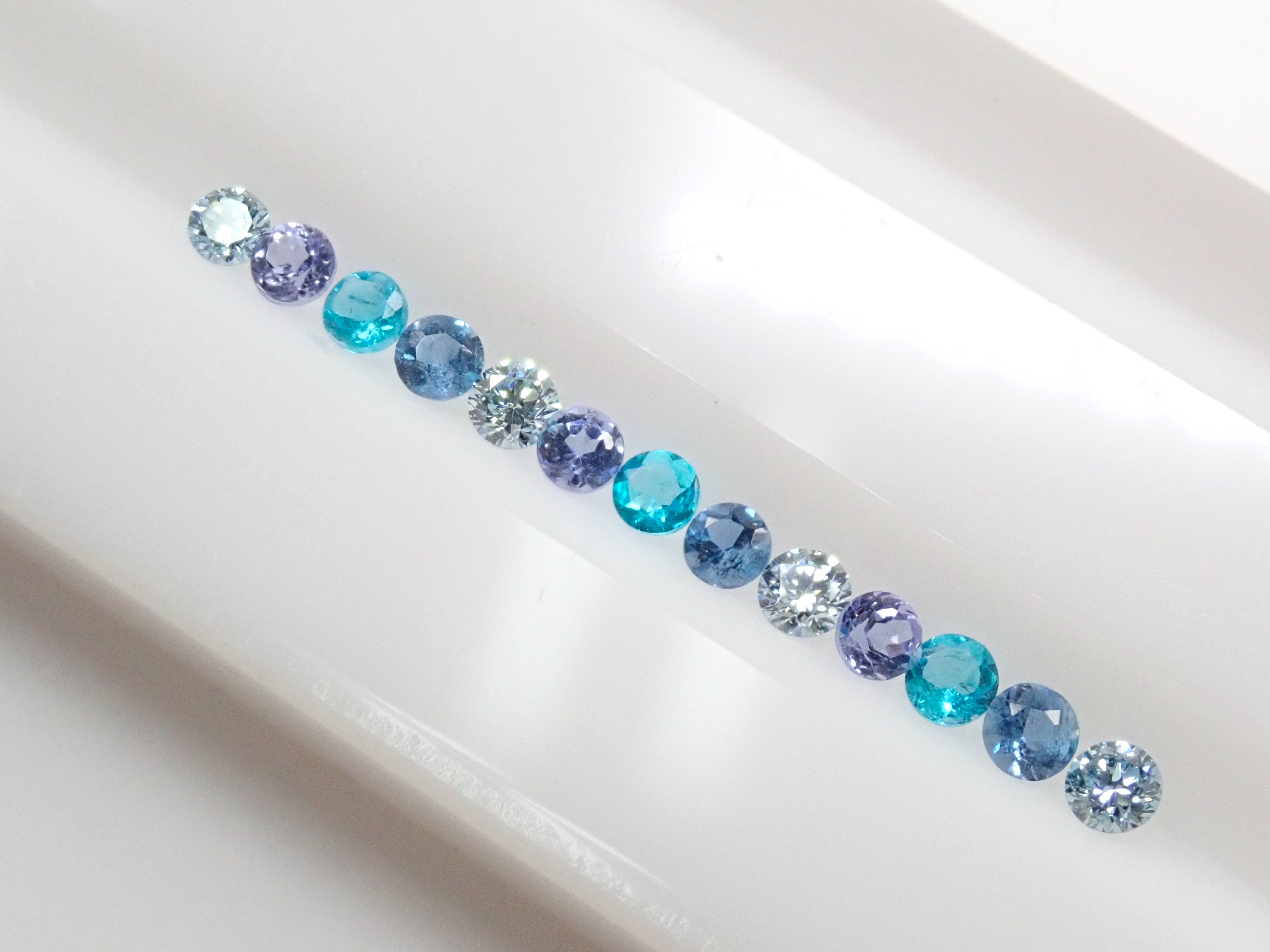 ブラジル産パライバトルマリン・サンタマリアアクアマリン・アイス