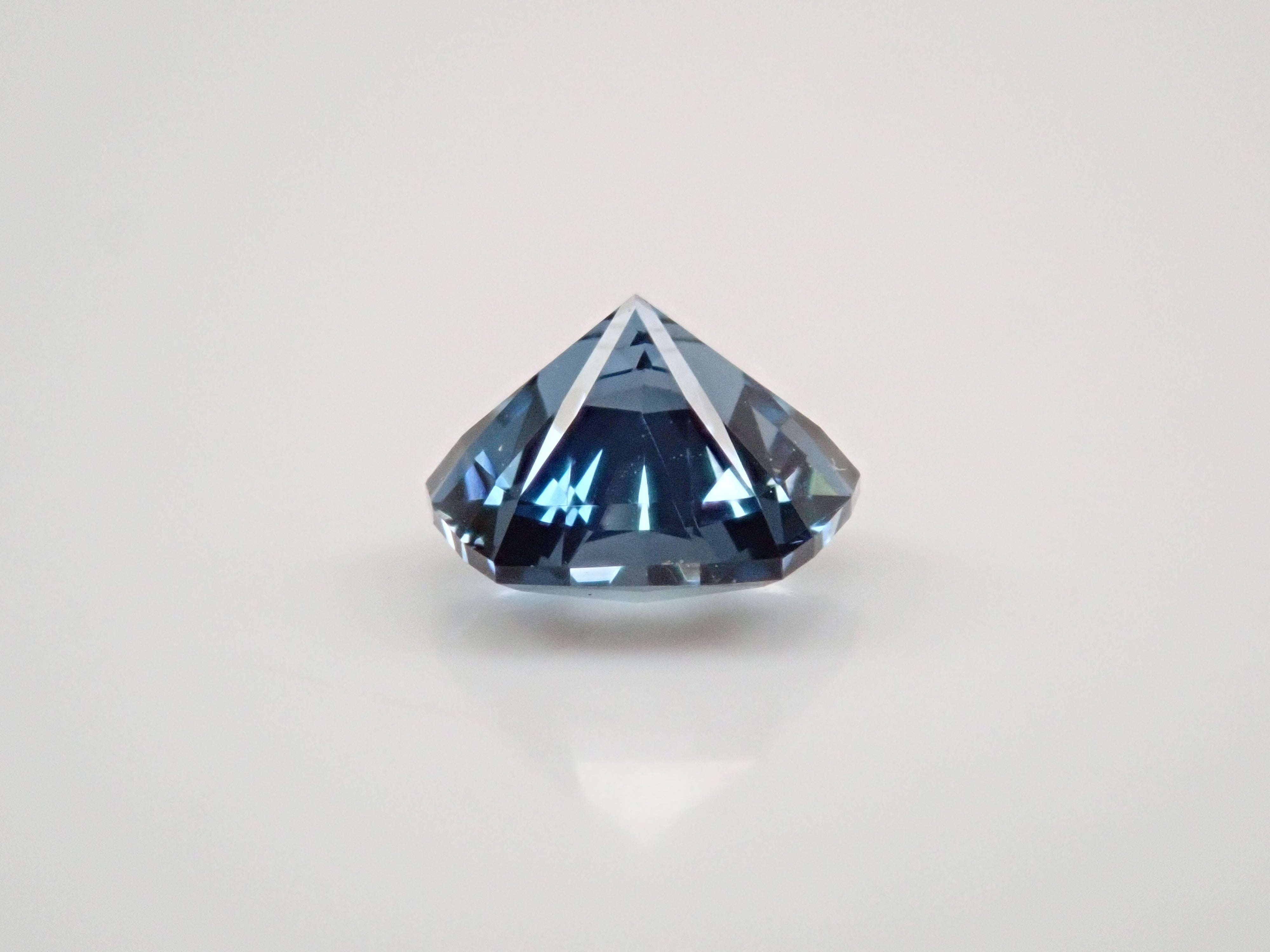 ブラジル産ロンドンブルートパーズ 0.429ctルース