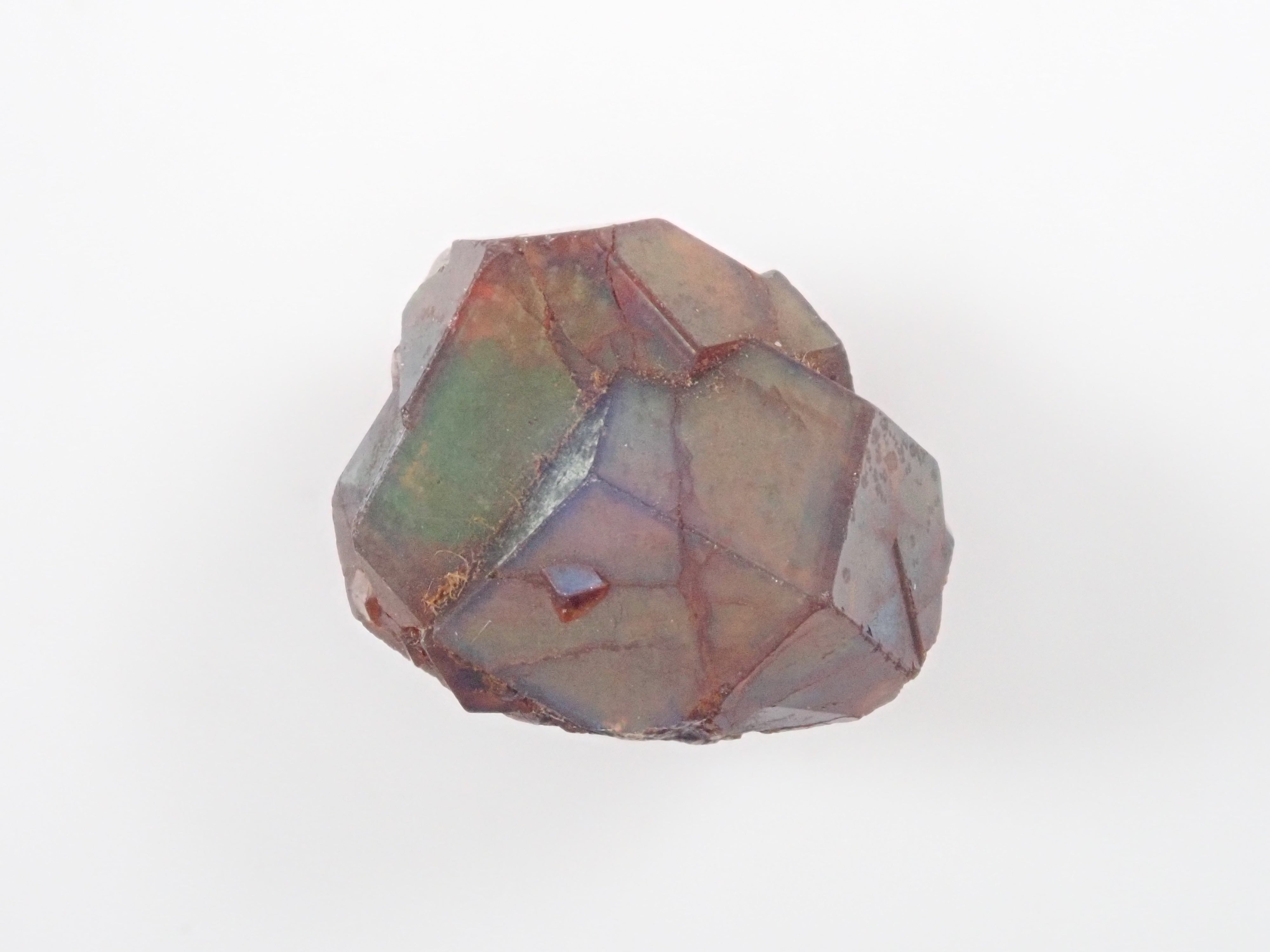 奈良県天川村産レインボーガーネット（アンドラダイトガーネット