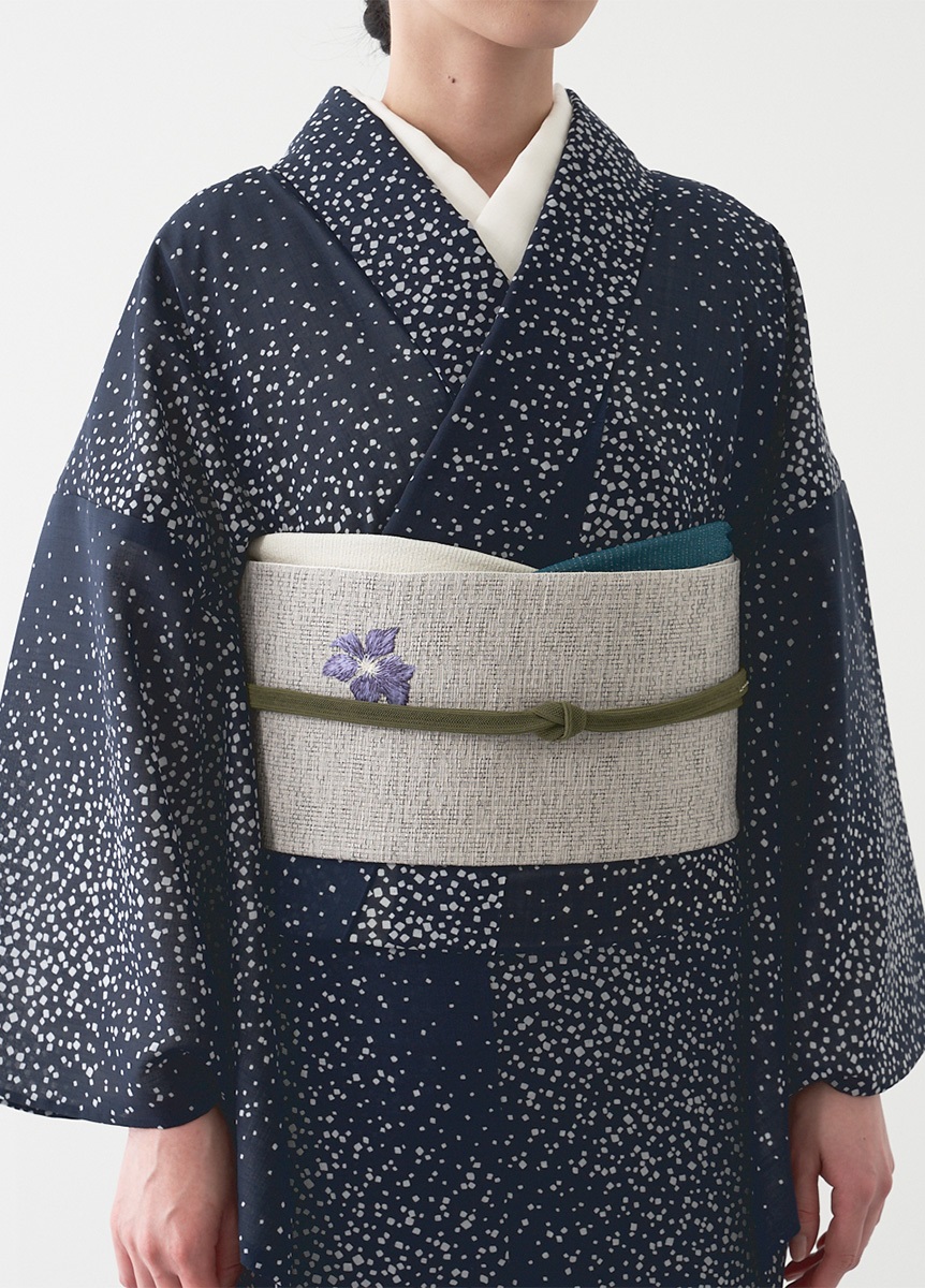 麻八寸名古屋帯 刺繍 クレマチスリース（お取り寄せ品） | 帯 | やまと