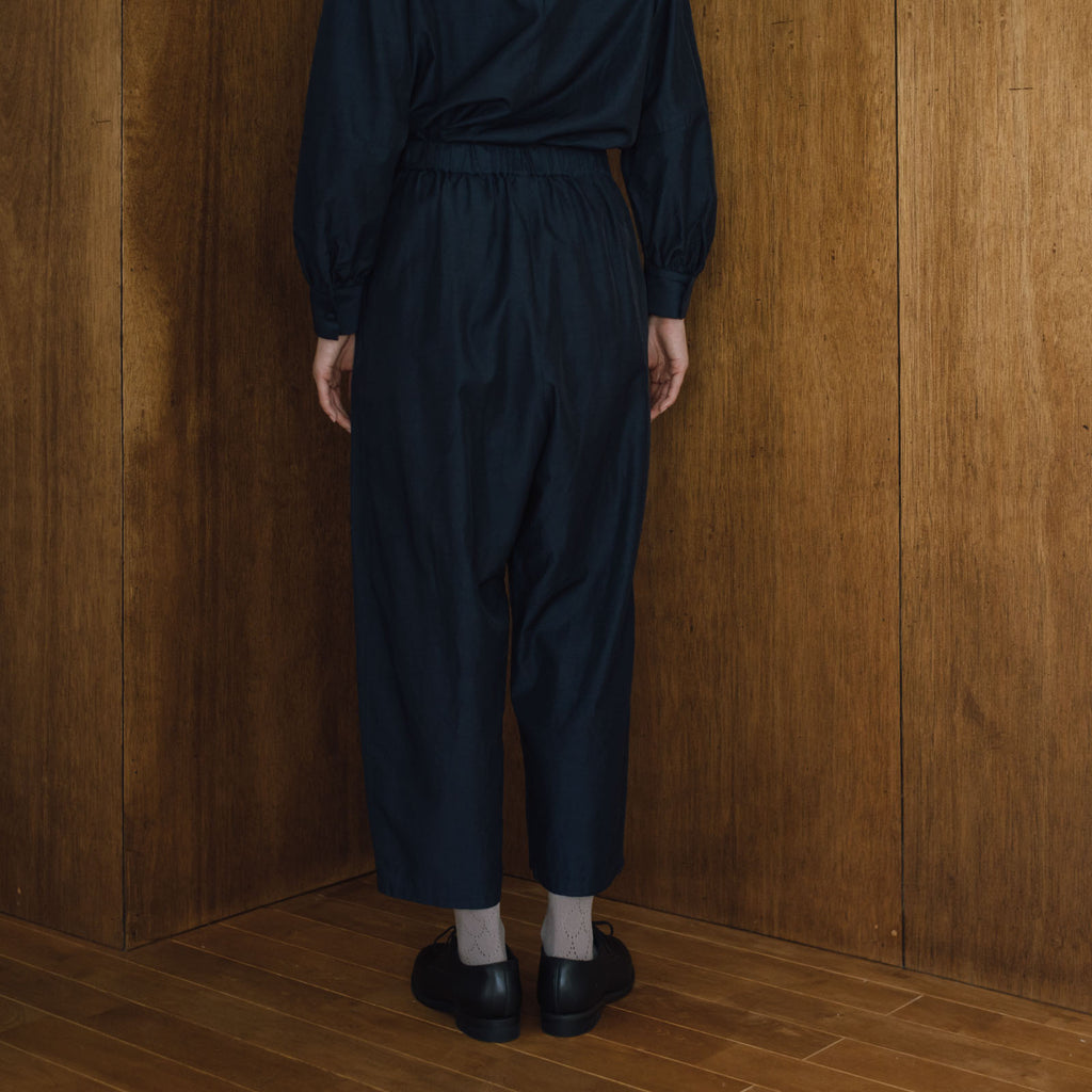 わたしたちらしい、大人のかわいらしさ」ブラウス＋サルエルパンツの