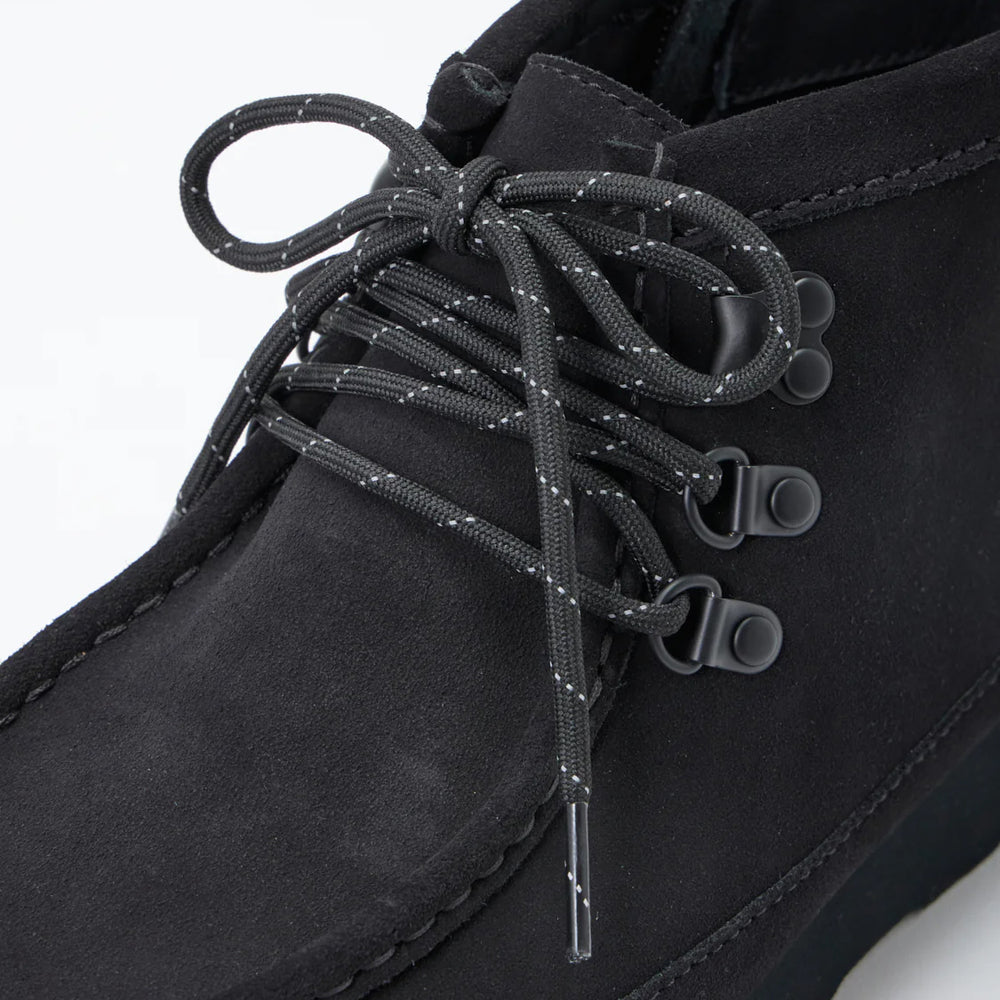 CLARKS ORIGINALS × DAIWA ANGLER'S WALLABEE GTX SP – OBLIGE