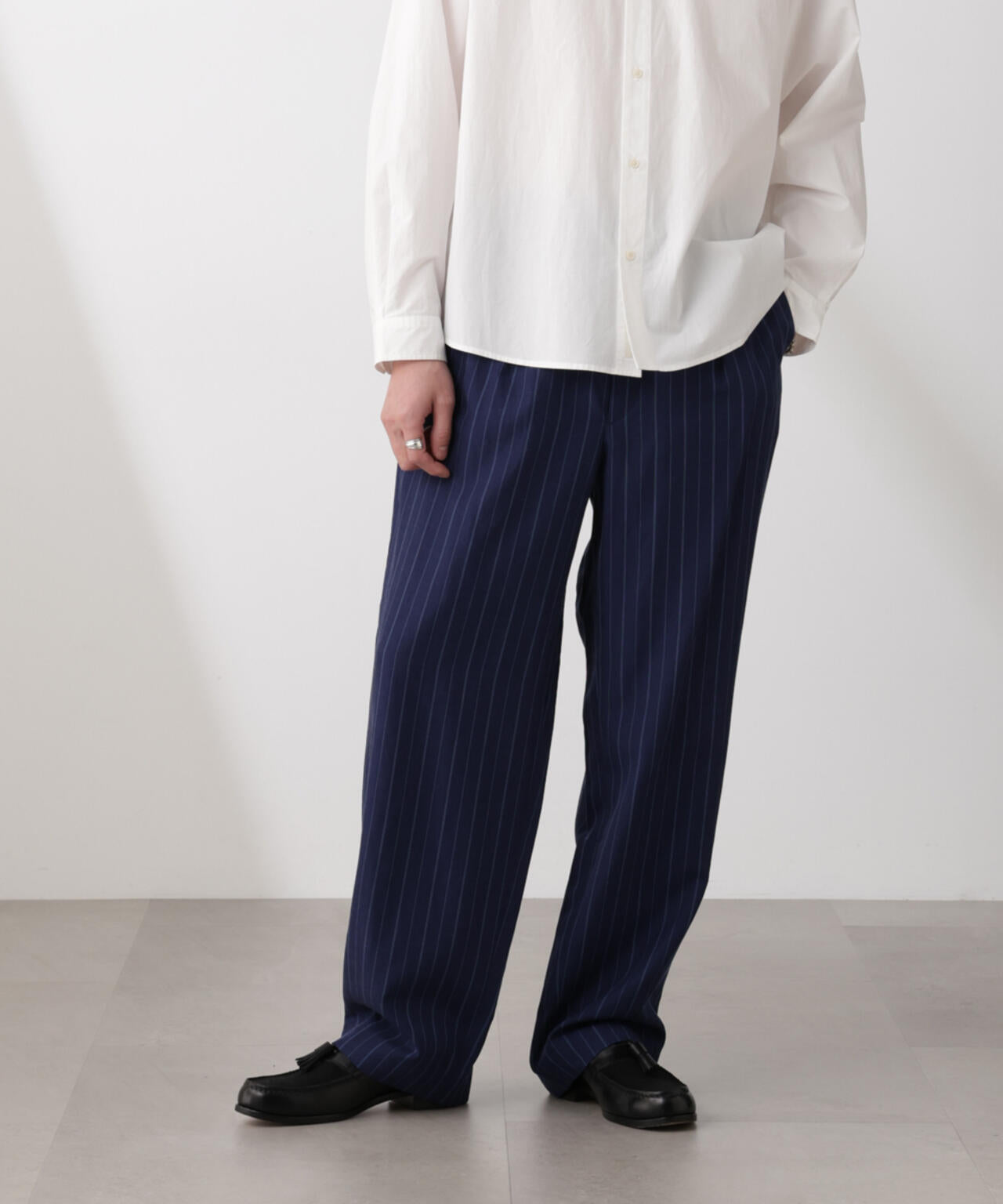 リネン ブレンド ピンストライプ 1タック イージーパンツ