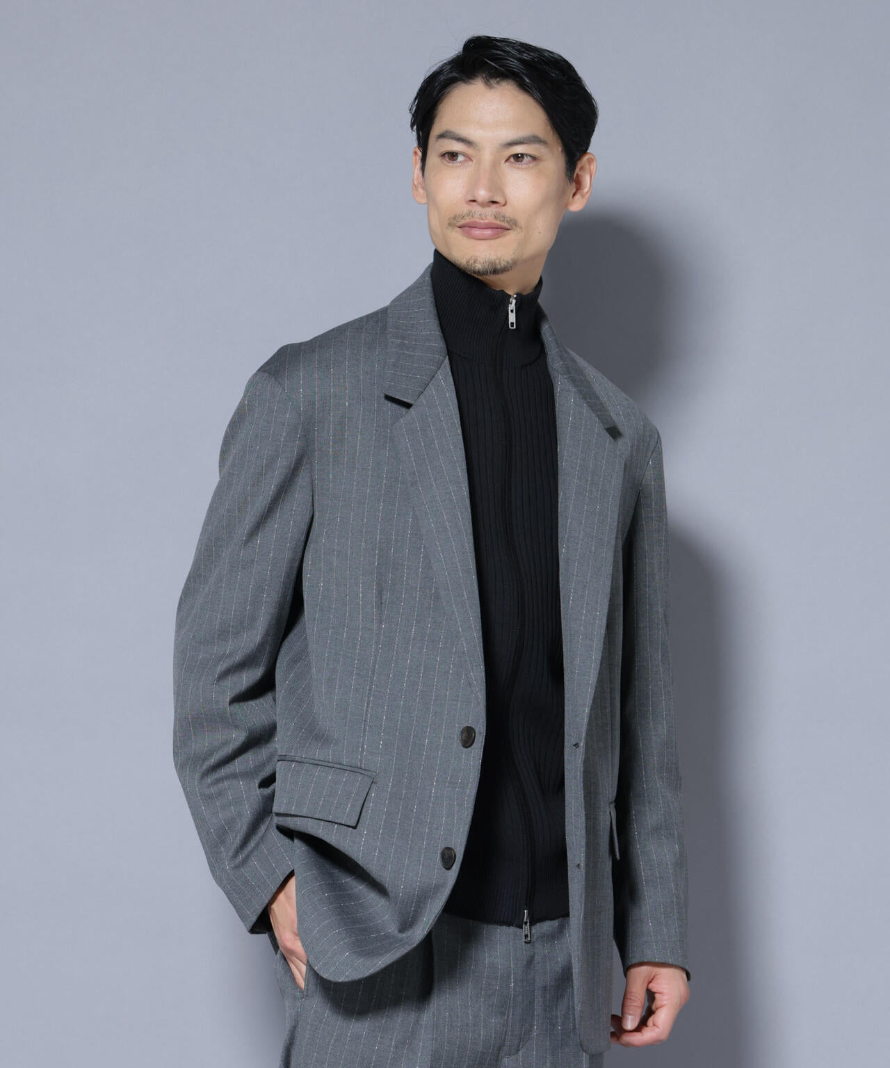 DELEGANTEエアリーサキソニー グリッターストライプテーラード