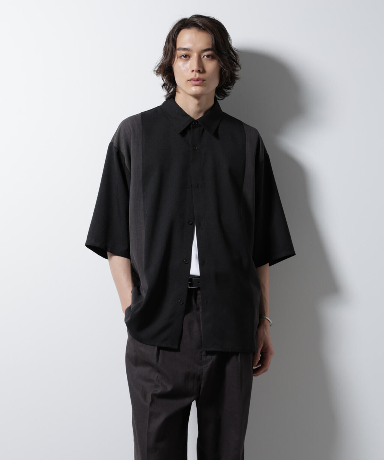 パネル切替 バイカラーシャツ