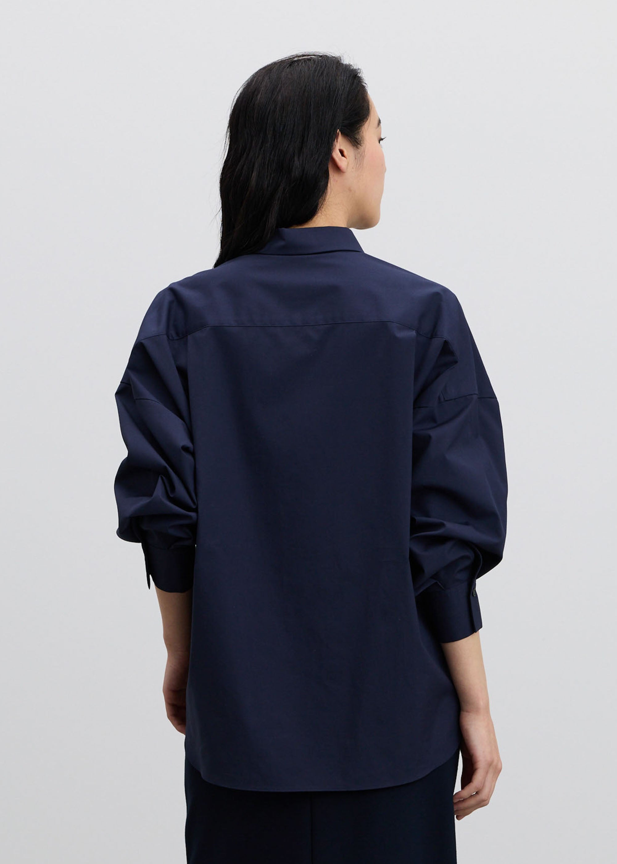 コクーンシャツ - SOÉJU online store｜上質な大人の女性のためのトップス