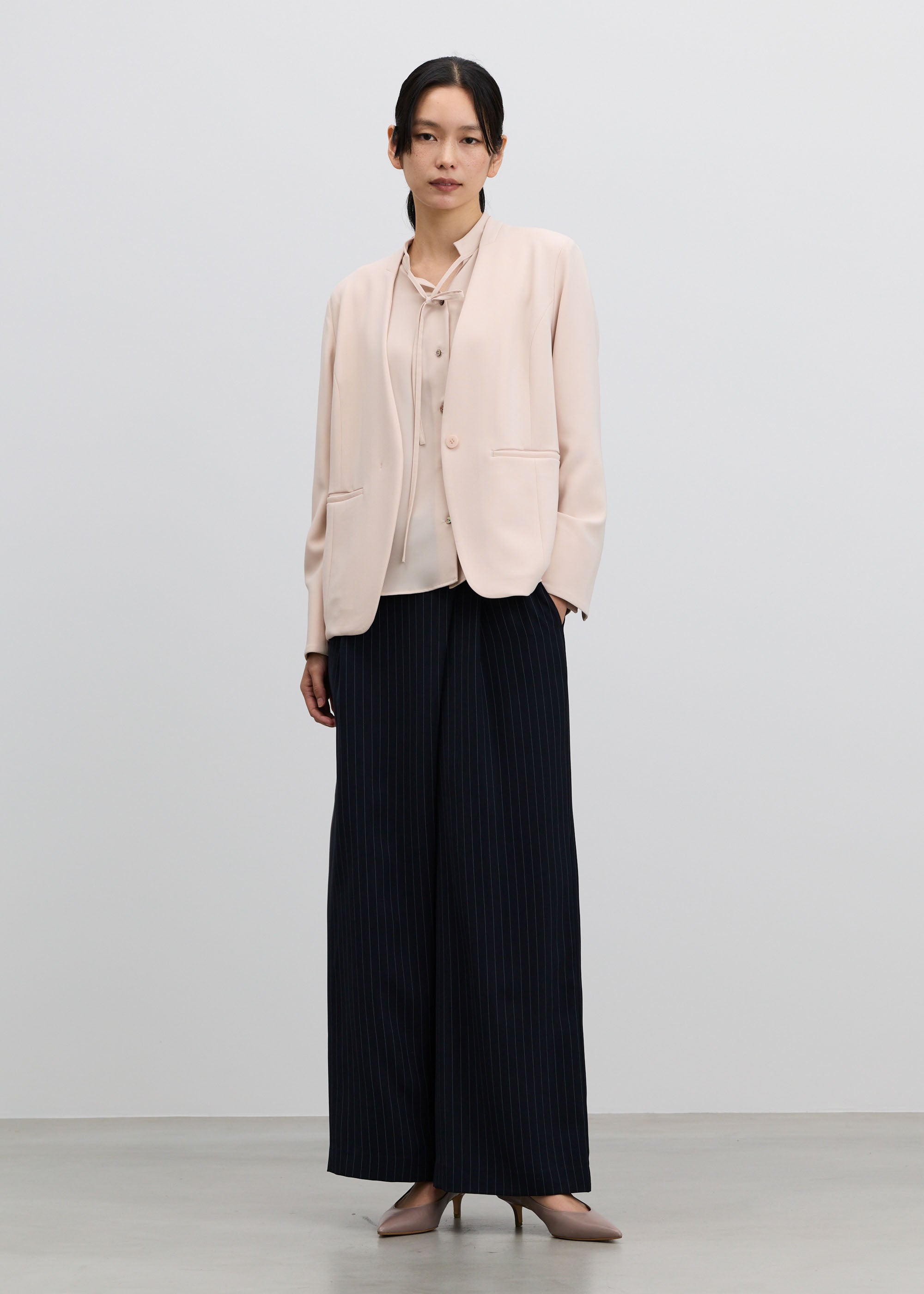 エアリージョーゼットリボンブラウス - SOÉJU online store｜上質な