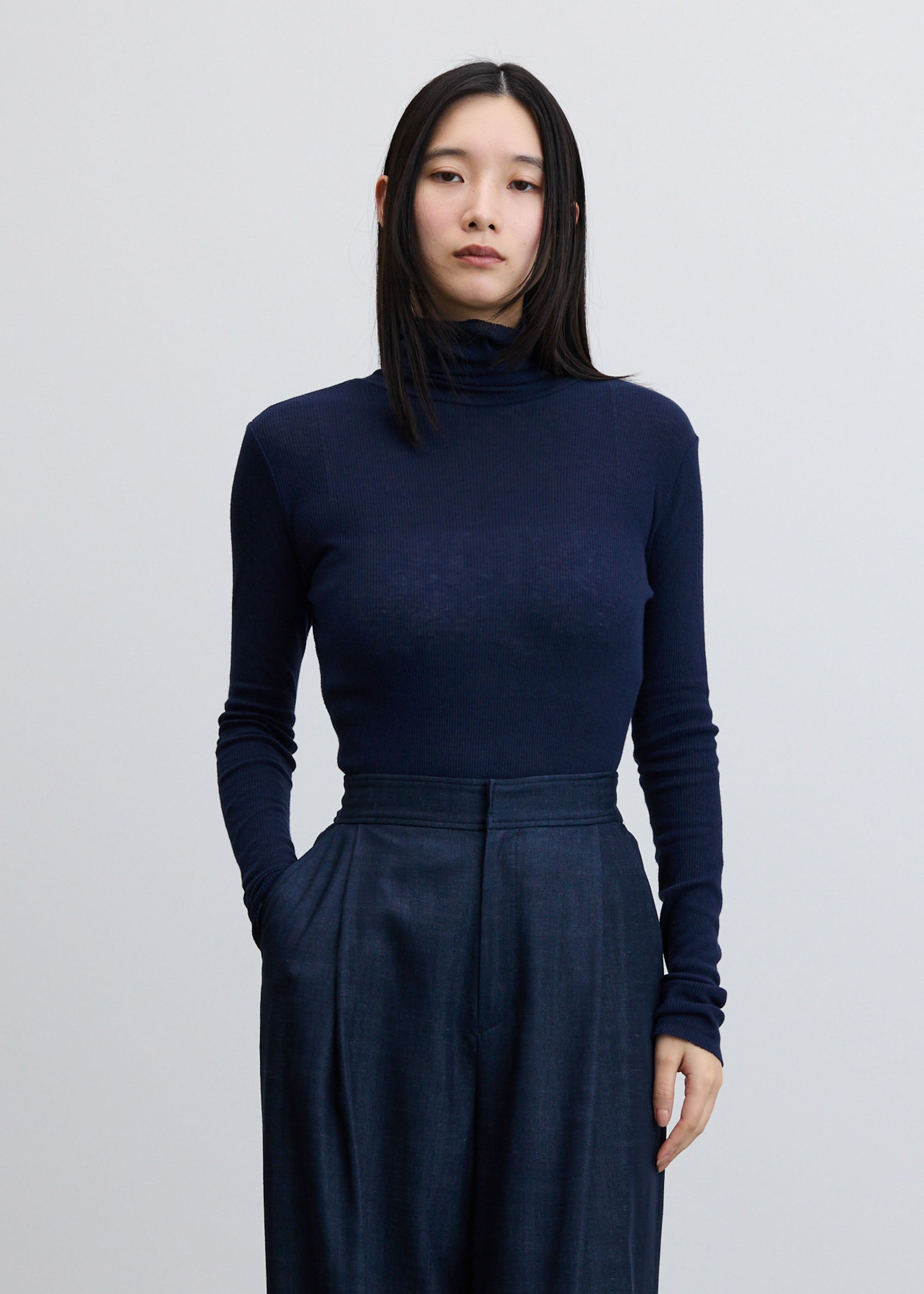 カシミヤ混タートルネックカットソー - SOÉJU online store｜上質な