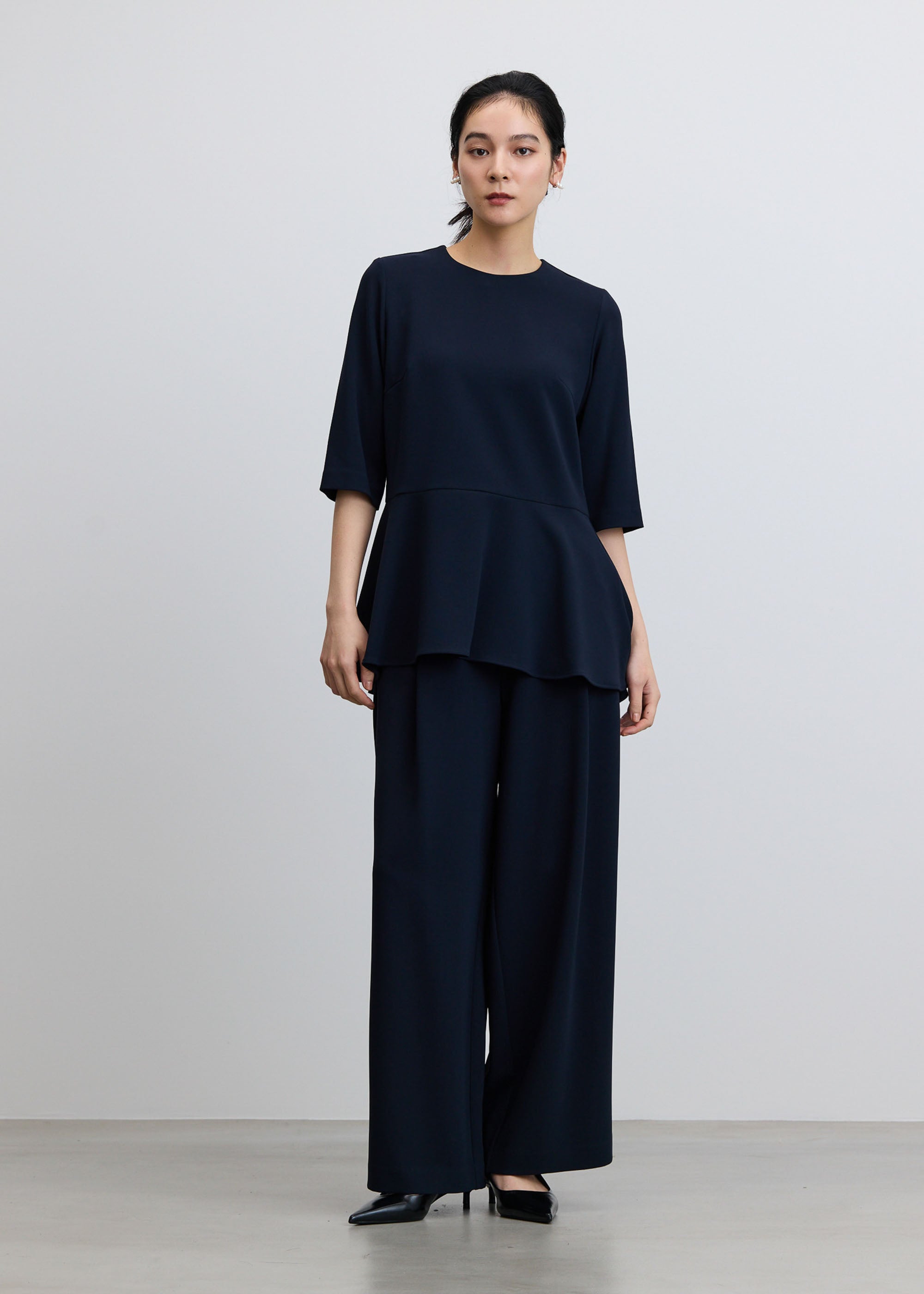 ぺプラムチュニックブラウス - SOÉJU online store｜上質な大人の女性