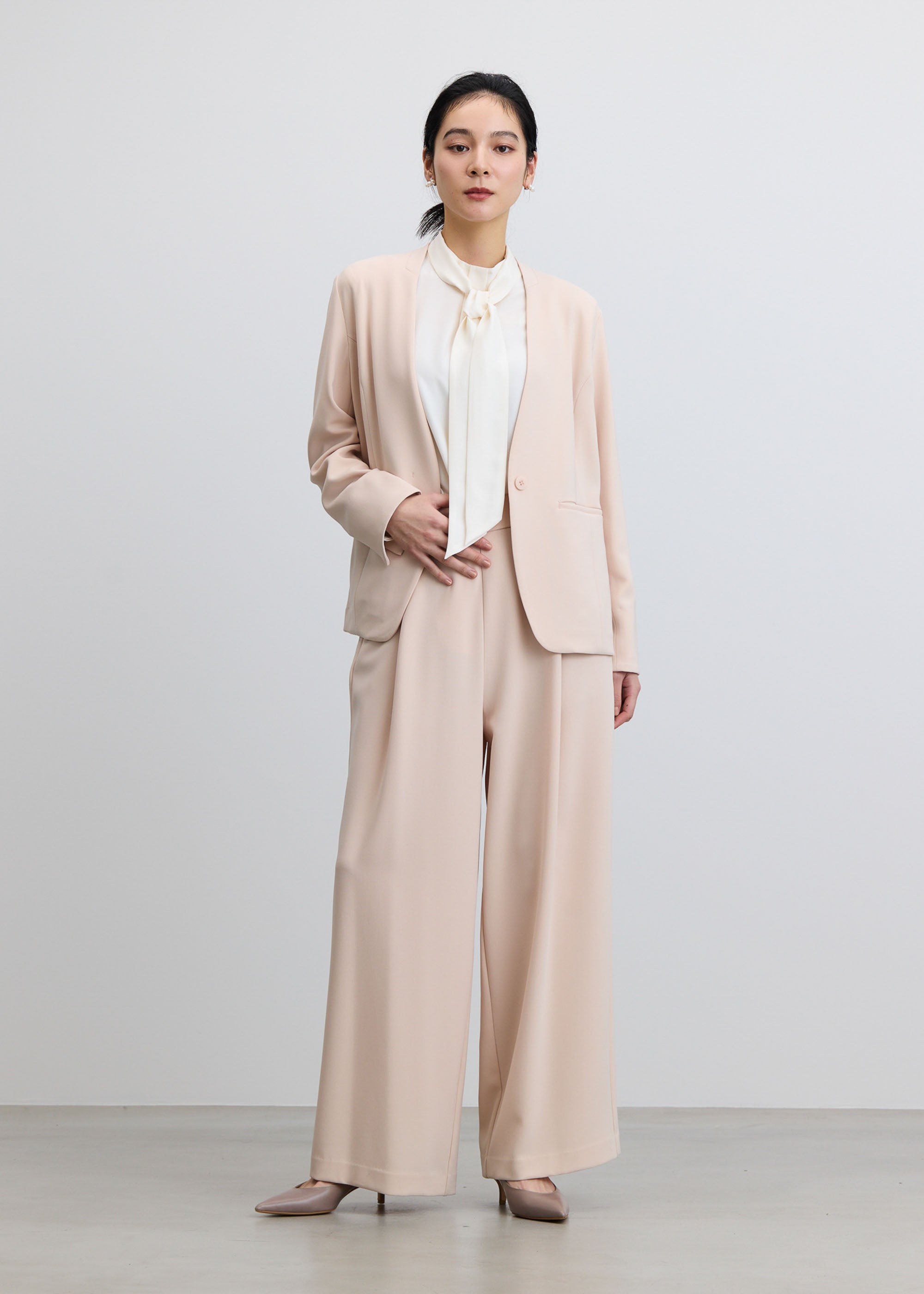 ノーカラージャケット - SOÉJU online store｜上質な大人の女性のため