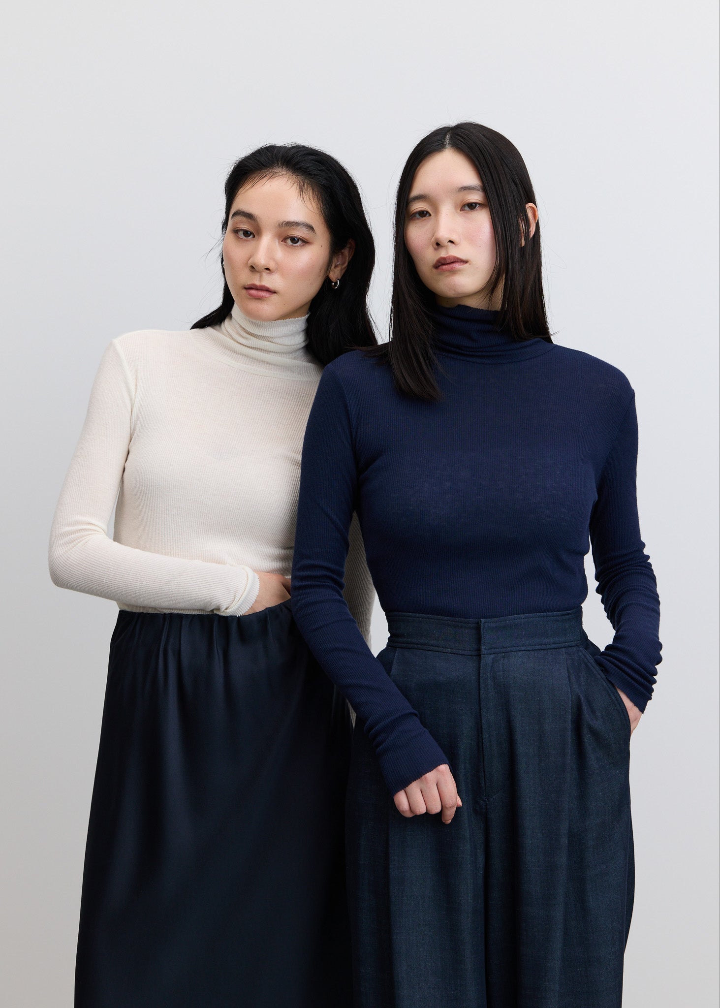 カシミヤ混タートルネックカットソー - SOÉJU online store｜上質な