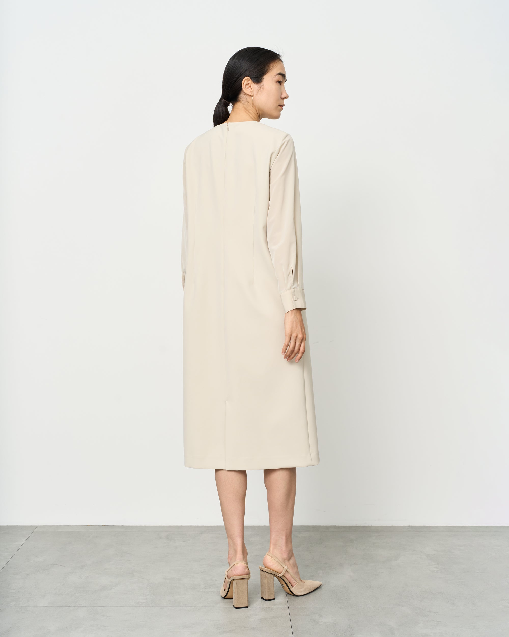 ストレッチファイン袖切替ワンピース - SOÉJU online store｜上質な