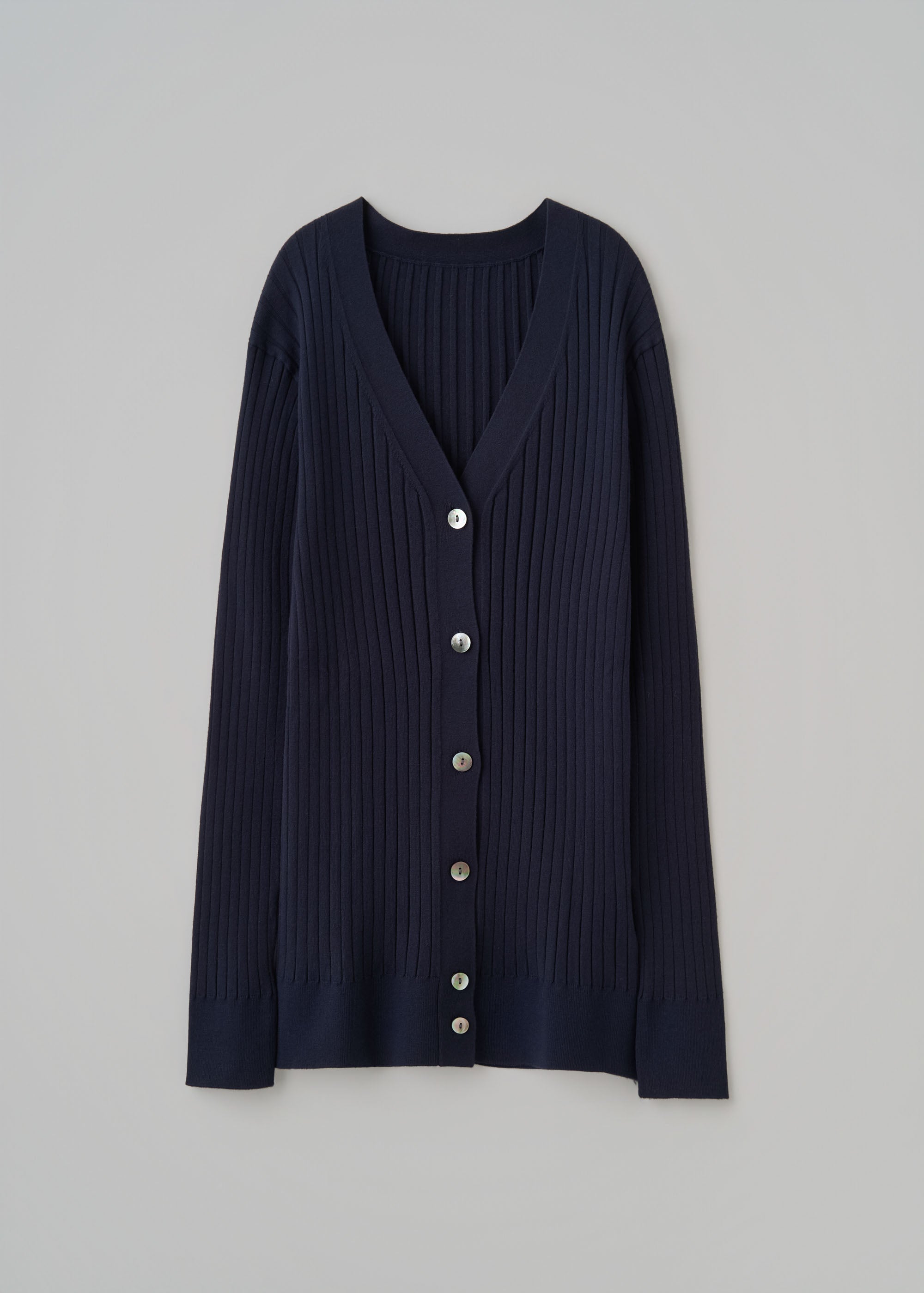 ワイドリブVネックカーディガン - SOÉJU online store｜上質な大人の