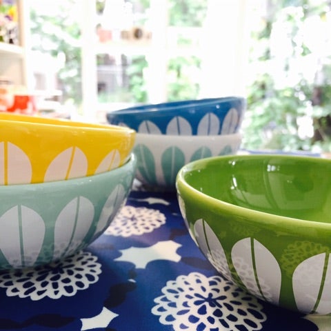 キャサリンホルムのロータス柄が陶器で復刻。 | 北欧雑貨店Söpöです。