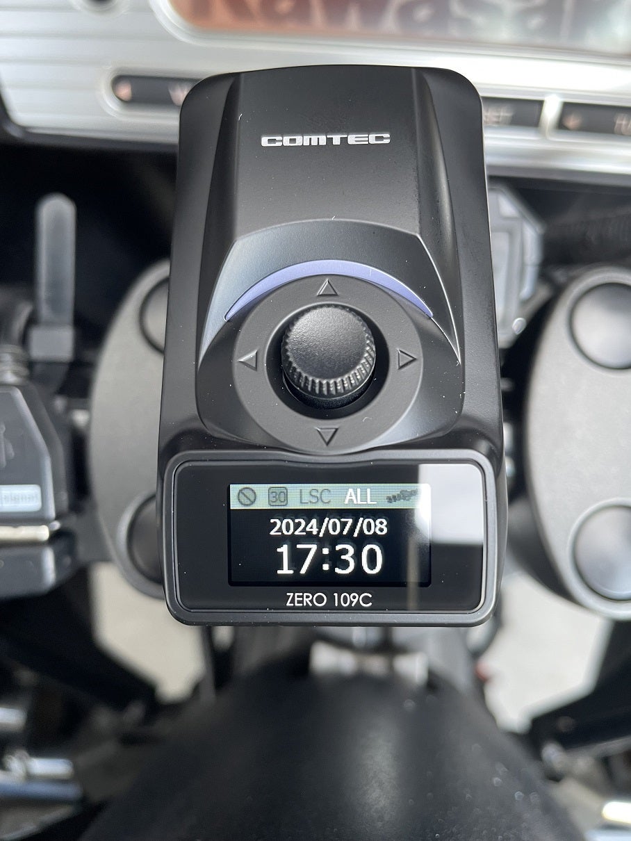 COMTEC GPSレシーバー ZERO 109C | Vulcan1700 VaqueroとWRX S4＠凸