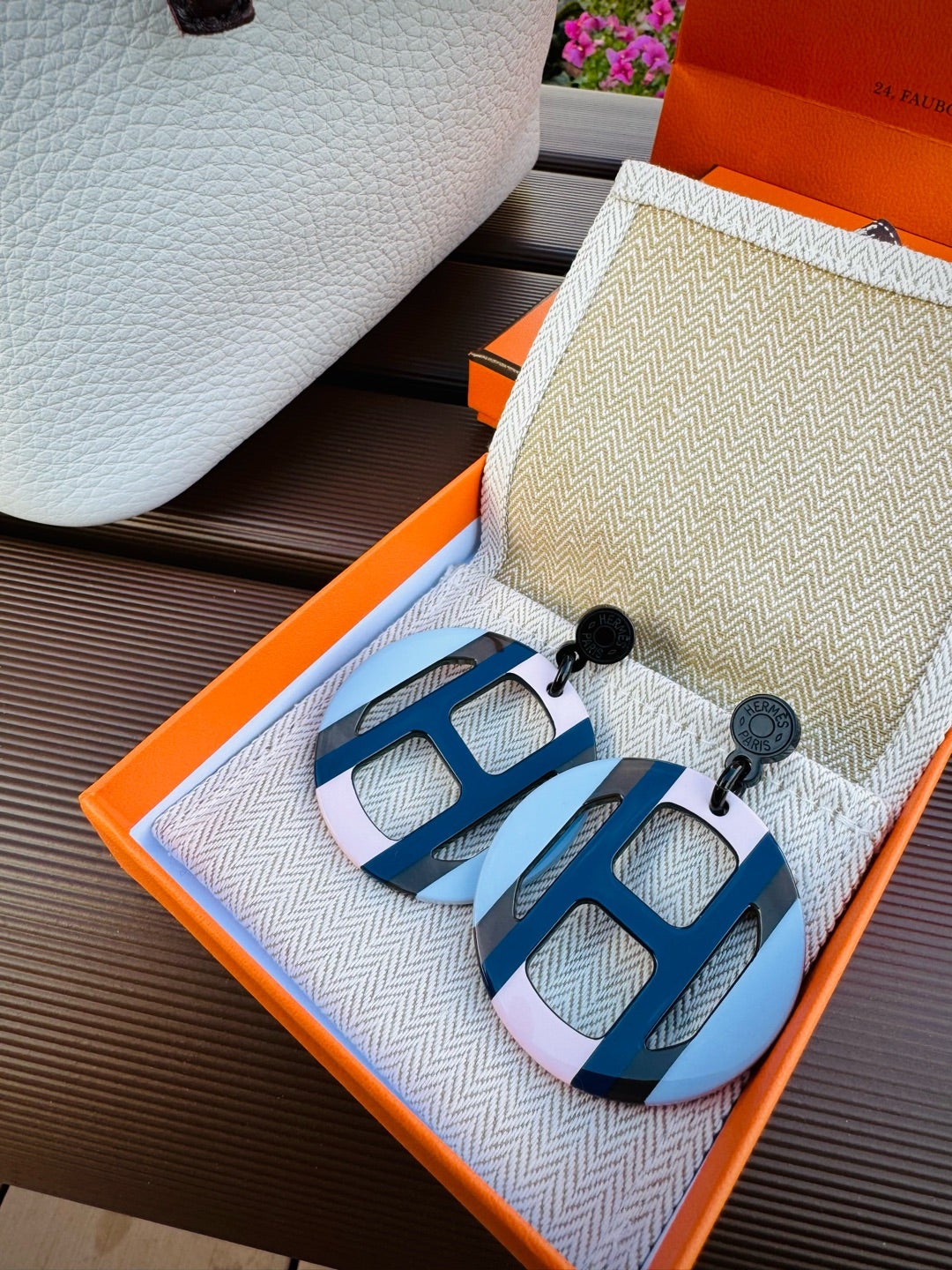 さんざん悩んで決めた、エルメスhエキップピアス① | ゆきこ：1、2、3、4