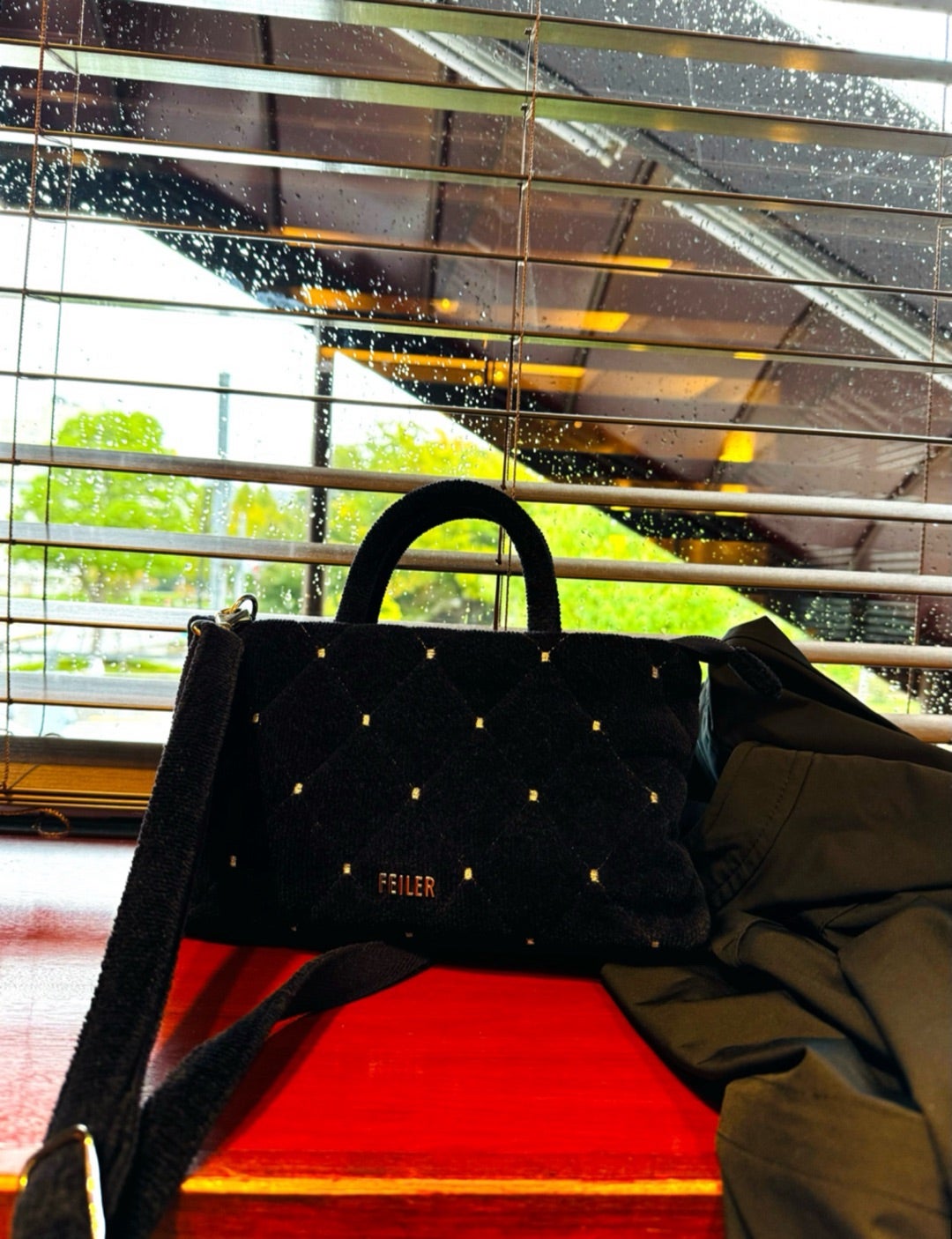 季節が進む雨とフェイラーユニアイコニックなど | ゆきこ：1、2、3、4年