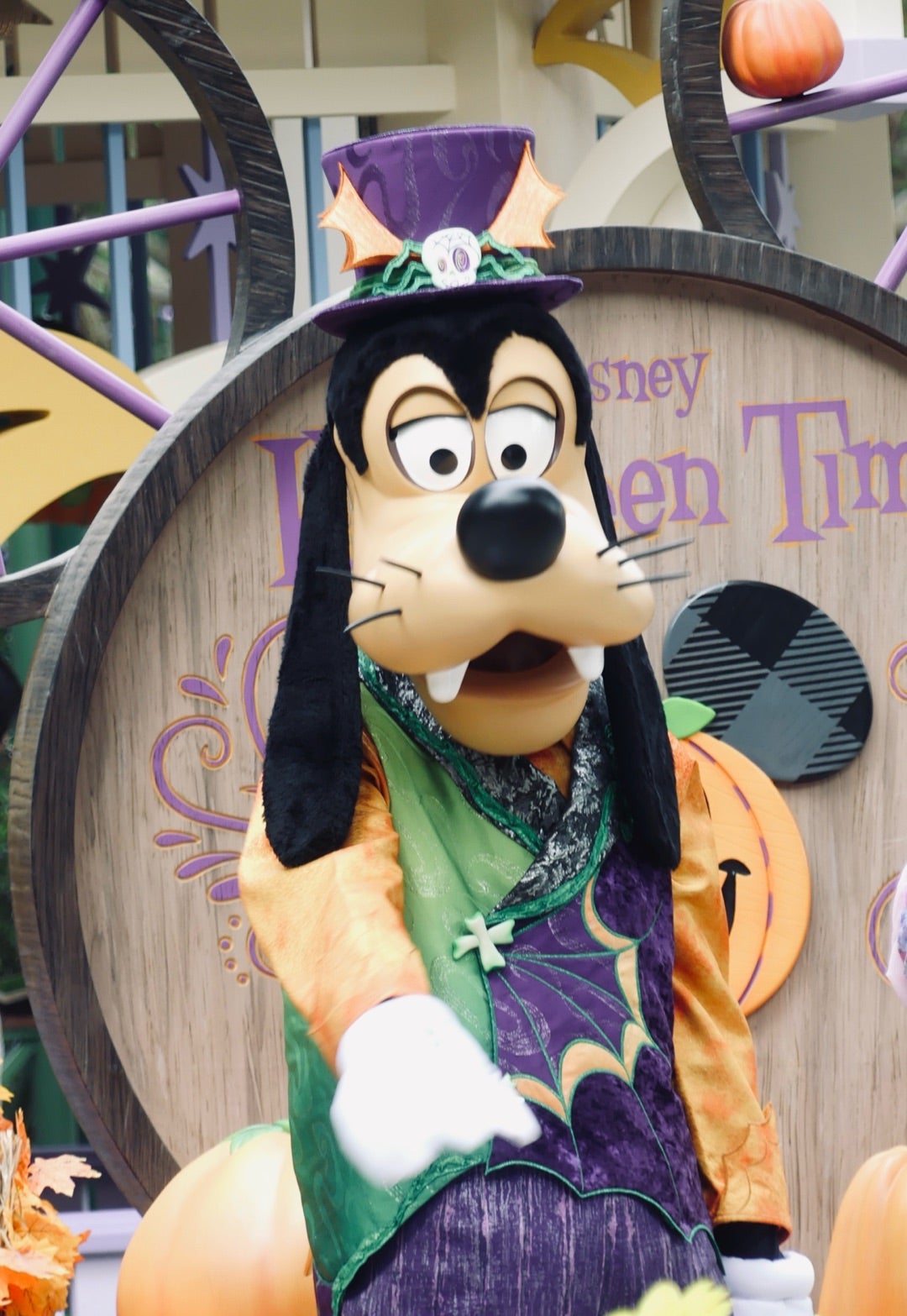 HKDL】ハロウィンコスチュームのグーフィーさん | カメリアさんの雑談