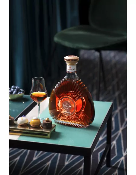 Camus XO Borderies Family Reserve Cognac - 70cl - Cognac-Expert.com