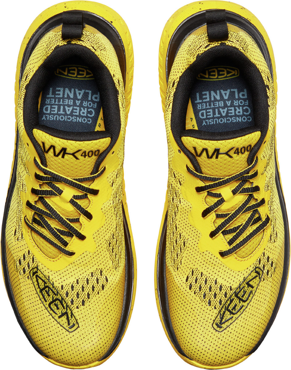 キーンの新作「WK400」のカーブソールでもっと散歩が楽しくなる