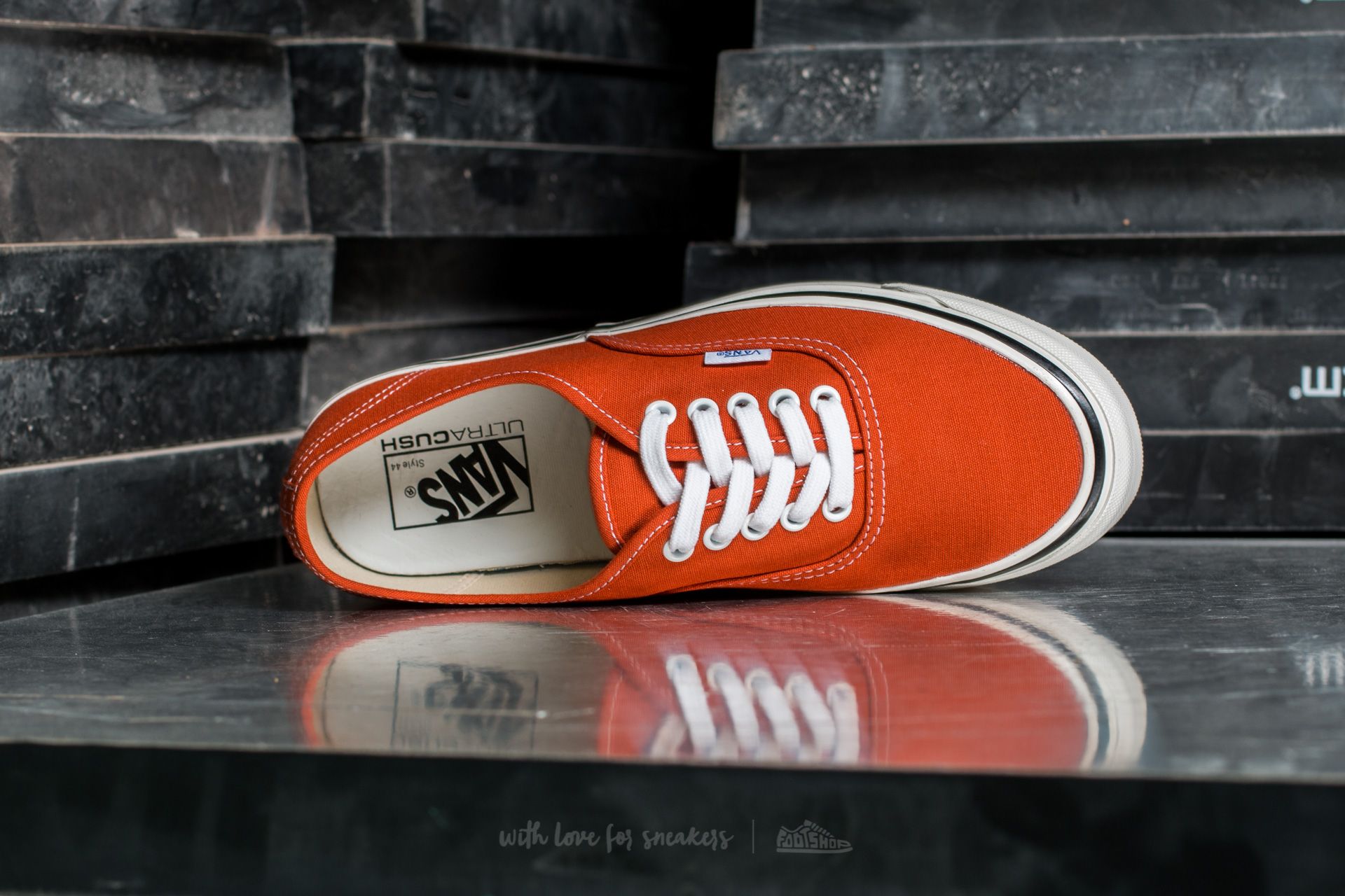 Men's shoes Vans Authentic 44 DX (Anaheim Factory) Orange (8ENMR8