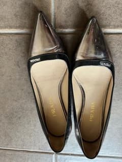 PRADA シルバー ポインテッドトゥ フラットシューズ - メルカリ
