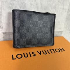 ルイヴィトン グラフィット 二つ折り財布 フロリン パスケース窓付