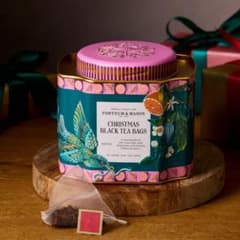 フォートナム&メイソン クリスマス紅茶缶 ティーバッグ30個入 - メルカリ
