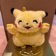 ピカチュウ ぬいぐるみ 初期ピカ TOMY 笑顔 にっこり バンザイ - メルカリ