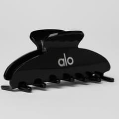 Alo Yoga 90's Claw Clip ヘアクリップ ブラック アロー - メルカリ