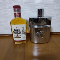 WILD TURKEY 8年 101 proof ポケット瓶 と フラスク - メルカリ