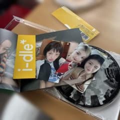 i-dle* CD 埼玉限定ステッカー+ソヨン ウギ シュファ トレカ付き