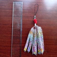 33 和柄 ミニ千羽鶴 100羽 ストラップ付 - メルカリ