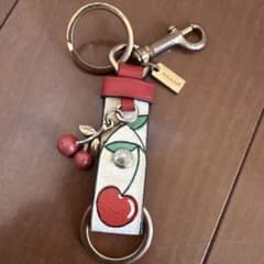 COACH コーチ さくらんぼ チェリー キーリング チャーム - メルカリ