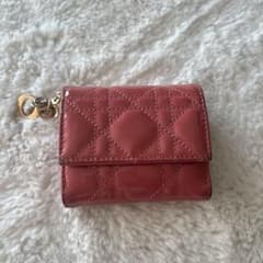 ミ*⁾様 DIORキルティング三つ折り財布 サーモンピンク - メルカリ