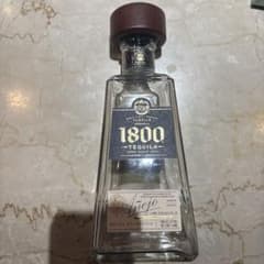 クエルボ 1800 アネホ テキーラ 空き瓶 750ml - メルカリ