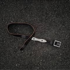 HTCスタッズベルト 本革 ブラック ピーナッツ 茶芯 重厚感 - メルカリ