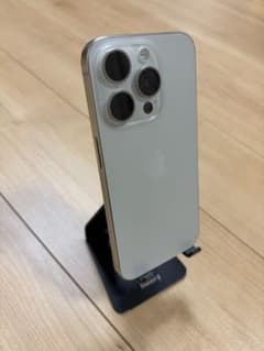 iPhone15pro 128GB ホワイトチタニウム SIMフリー - メルカリ