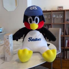 完売品】つば九郎抱っこぬいぐるみ(特大) - メルカリ