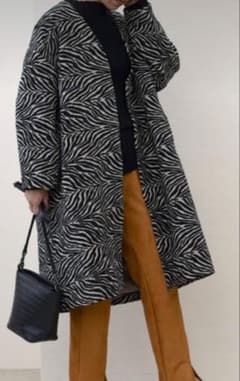 ガリャルダガランテ ジャガードコクーンコート ゼブラ柄 - メルカリ