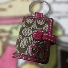 coach コーチ フォトフレーム ミニ手帳 チャーム キーリング - メルカリ
