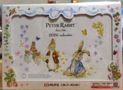 三菱UFJ信託銀行ピーターラビット卓上カレンダー 2026年 - メルカリ