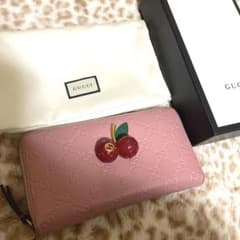 箱・保存袋付き グッチ GUCCI 長財布 ピンク チェリー 日本限定 - メルカリ