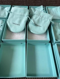国内 現行品 極美品Tiffany ティファニー空箱 巾着袋15セット - メルカリ