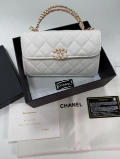 ホワイト キルティングバッグ - メルカリ